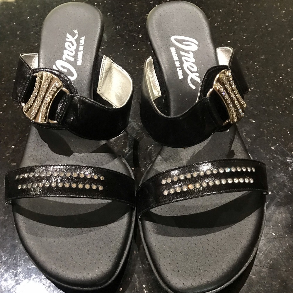 Finest by Onex Kacie sandal womens size 10.